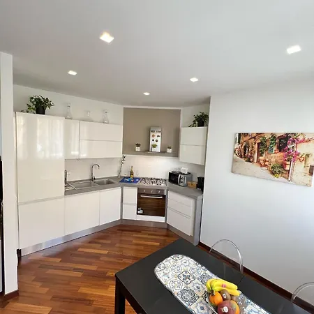 Michi House In Centro A Apartment Palermo